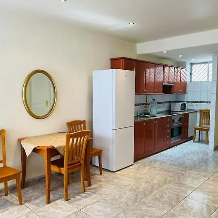 Atlantis 1 Apartment